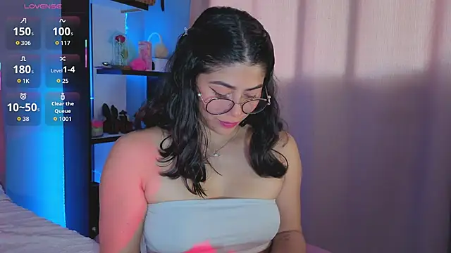 LoaLuxury online show from November 20, 6:30 pm