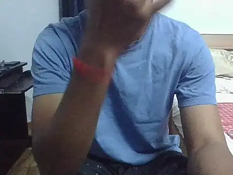 Snapshot of IndianEurope chatting on February 9, 7:01 pm IndianEurope online show from February 9, 7:01 pm