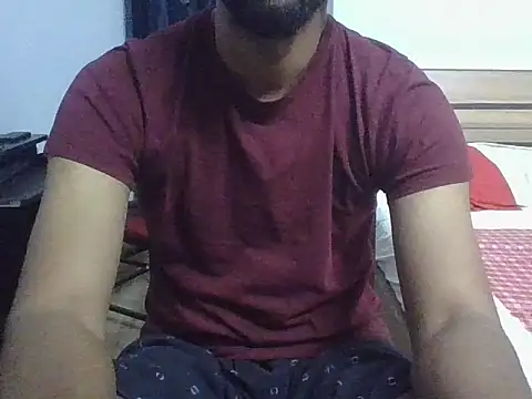 Snapshot of IndianEurope chatting on February 12, 2:39 pm IndianEurope online show from February 12, 2:39 pm