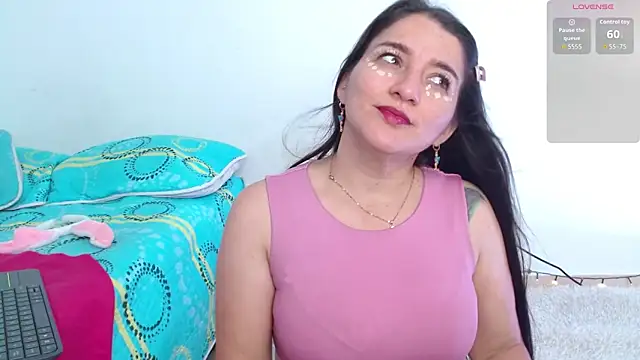 Emelyross  online show from March 26, 12:58 pm