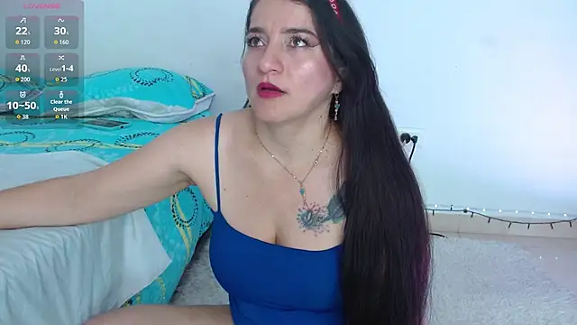 Emelyross  online show from July 13, 8:08 pm
