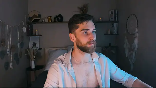 Snapshot of DexterDexx chatting on September 18, 10:35 pm DexterDexx online show from September 18, 10:35 pm