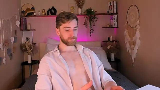 Snapshot of DexterDexx chatting on October 4, 9:38 pm DexterDexx online show from October 4, 9:38 pm