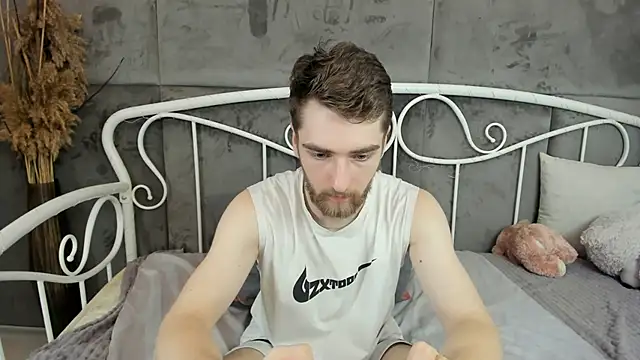 Snapshot of DexterDexx chatting on December 2, 2:37 am DexterDexx online show from December 2, 2:37 am