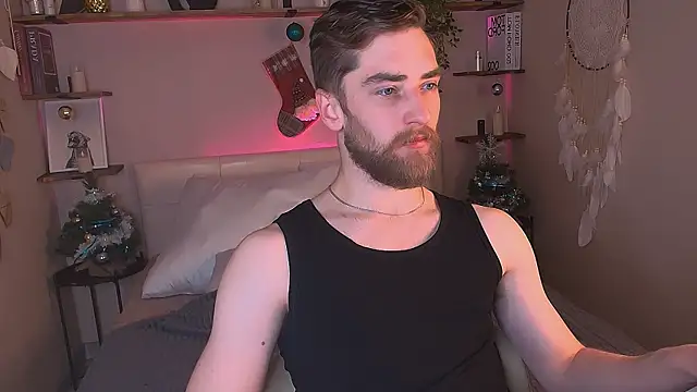 Snapshot of DexterDexx chatting on December 14, 10:15 pm DexterDexx online show from December 14, 10:15 pm