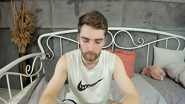 Snapshot of DexterDexx chatting on December 1, 11:21 pm DexterDexx online show from December 1, 11:21 pm