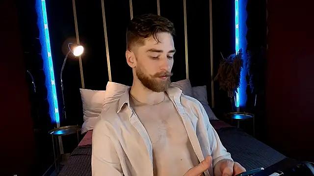 Snapshot of DexterDexx chatting on November 8, 9:51 pm DexterDexx online show from November 8, 9:51 pm