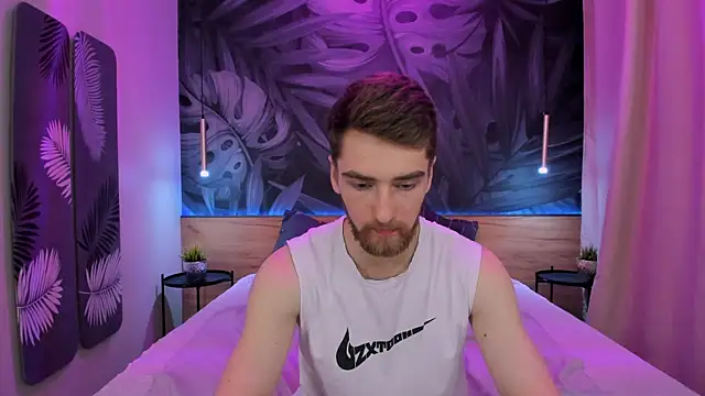 Snapshot of DexterDexx chatting on December 2, 11:46 pm DexterDexx online show from December 2, 11:46 pm