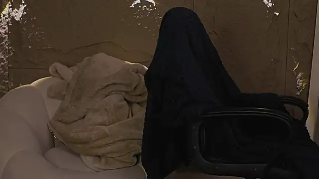 Logan Varela online show from February 22, 1:57 pm