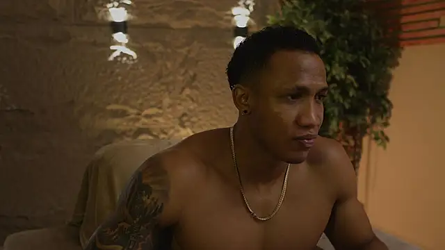 Logan Varela online show from October 16, 11:51 am