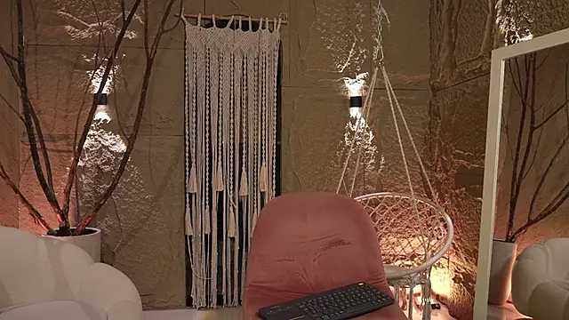 Logan Varela online show from September 23, 12:34 pm