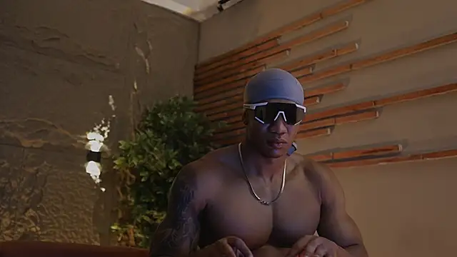 Logan Varela online show from October 31, 12:46 pm