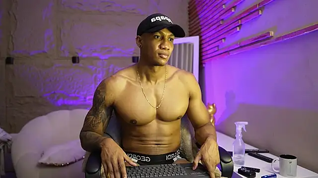 Logan Varela online show from March 4, 2:25 pm