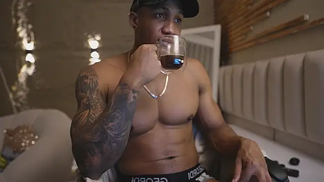 Logan Varela online show from March 19, 1:55 pm