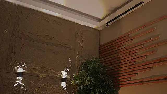 Logan Varela online show from November 1, 12:50 am