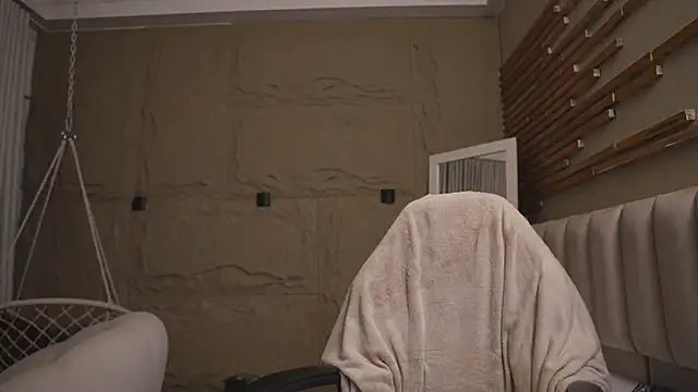 Logan Varela online show from March 23, 2:17 pm