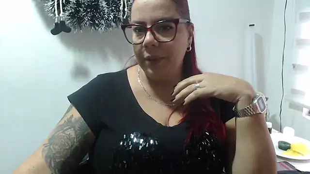 Rebecagiraut online show from December 5, 12:37 pm