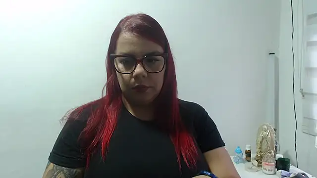 Rebecagiraut online show from November 25, 12:05 pm