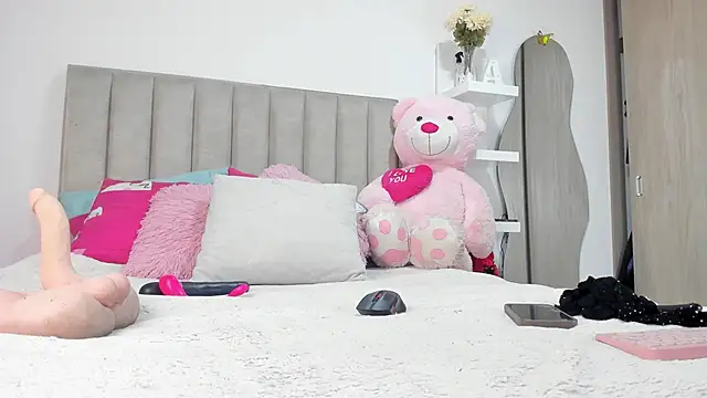 Queen Antonella Oficial online show from March 21, 10:35 pm