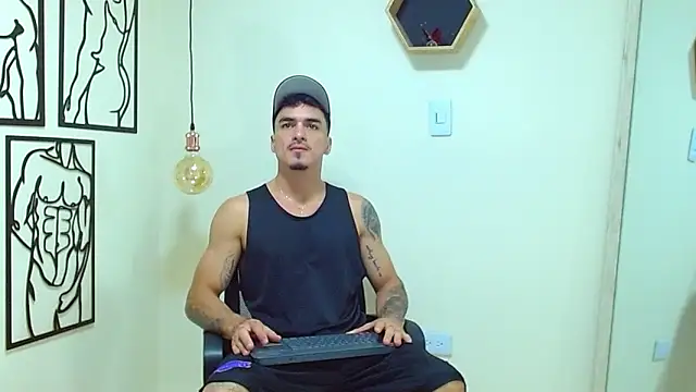 Big ValentinHunk online show from December 20, 10:56 pm