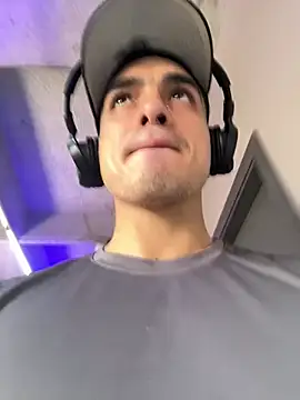 Big ValentinHunk online show from March 21, 3:13 pm