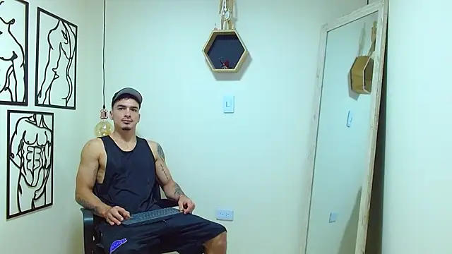 Big ValentinHunk online show from December 21, 4:52 pm