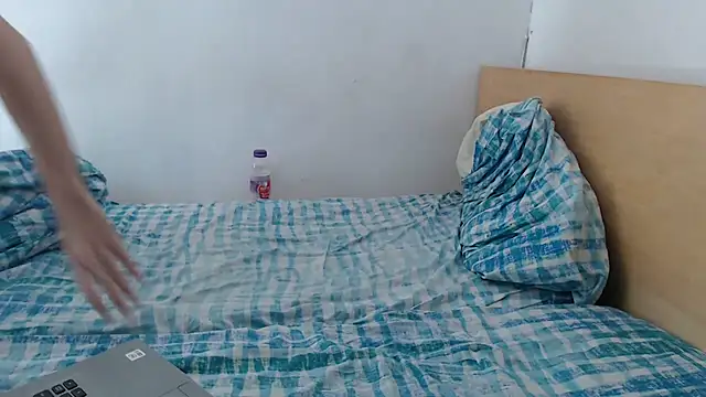 Snapshot of erikamavrik chatting on November 13, 9:13 am erikamavrik online show from November 13, 9:13 am