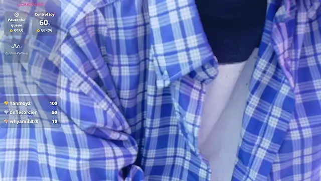 yourcuteneighbourr online show from November 28, 3:07 am