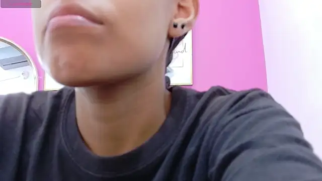 Snapshot of yourcuteneighbourr chatting on September 23, 3:13 am yourcuteneighbourr online show from September 23, 3:13 am