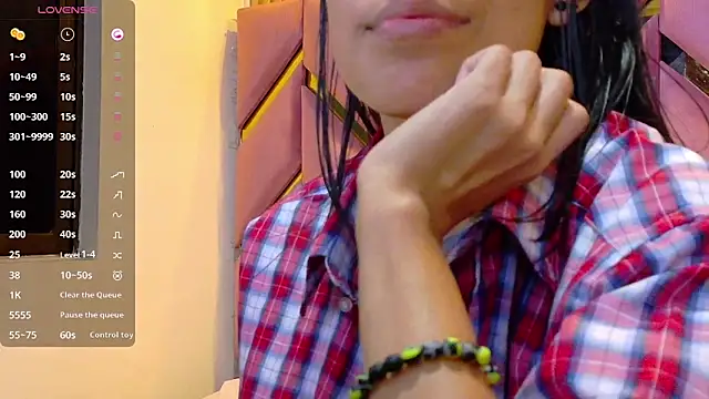 Snapshot of yourcuteneighbourr chatting on September 9, 2:54 am yourcuteneighbourr online show from September 9, 2:54 am