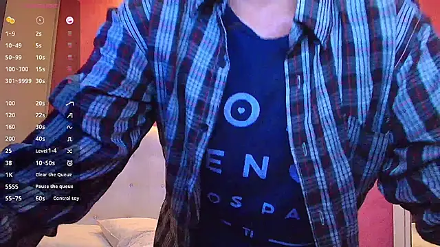 Snapshot of yourcuteneighbourr chatting on February 21, 3:01 am yourcuteneighbourr online show from February 21, 3:01 am