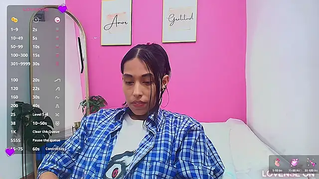Snapshot of yourcuteneighbourr chatting on March 13, 6:16 am yourcuteneighbourr online show from March 13, 6:16 am