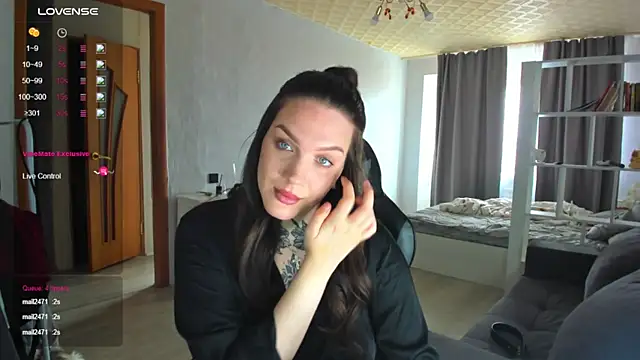 AizaRose online show from April 15, 7:03 am