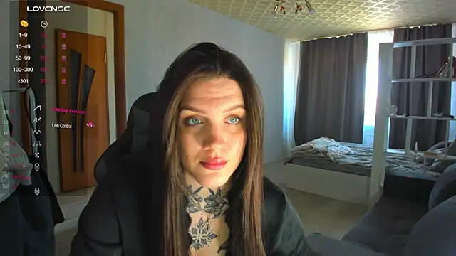 AizaRose online show from April 16, 7:31 am