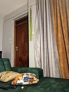 C-yoyo online show from December 18, 6:12 pm