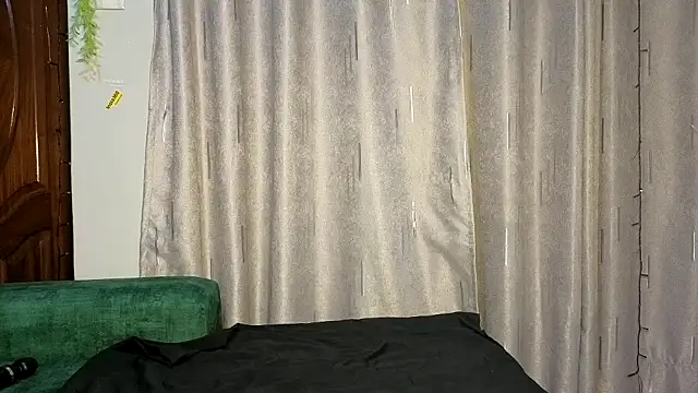 C-yoyo online show from January 15, 12:30 pm