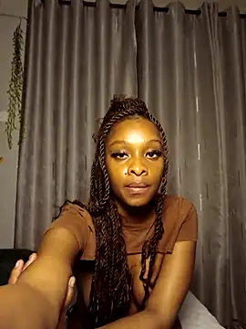 C-yoyo online show from April 7, 8:10 pm