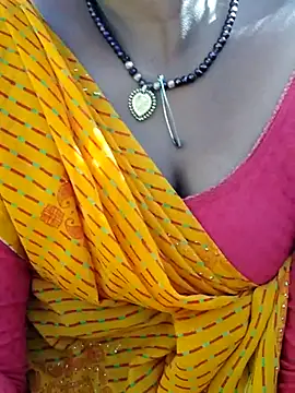 Snapshot of Hey_Ziya chatting on March 6, 10:20 am Hey Ziya online show from March 6, 10:20 am