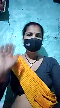 Snapshot of Hey_Ziya chatting on February 17, 8:27 pm Hey Ziya online show from February 17, 8:27 pm