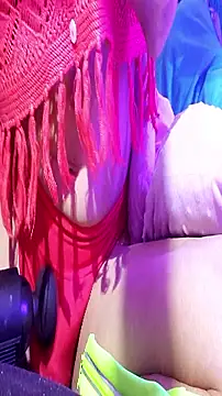 gurlnips online show from October 31, 7:54 pm