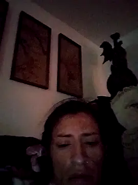 gurlnips online show from February 3, 6:46 pm