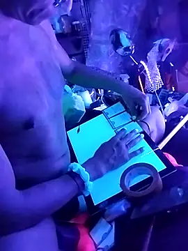 gurlnips online show from March 26, 5:50 am