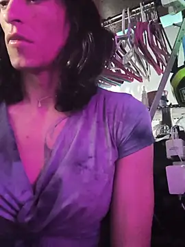 gurlnips online show from January 7, 11:43 pm