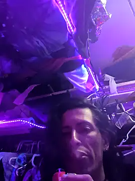 gurlnips online show from March 31, 12:51 pm