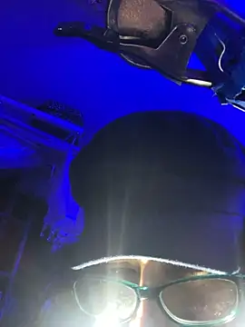 gurlnips online show from November 23, 10:14 am