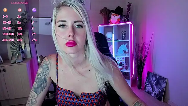 Snapshot of Mermaid_N chatting on June 11, 2:53 am Mermaid N online show from June 11, 2:53 am