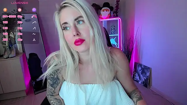 Snapshot of Mermaid_N chatting on June 5, 6:52 am Mermaid N online show from June 5, 6:52 am