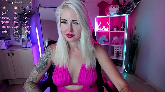Snapshot of Mermaid_N chatting on July 18, 1:36 am Mermaid N online show from July 18, 1:36 am