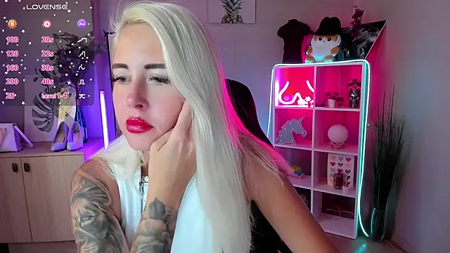Snapshot of Mermaid_N chatting on July 12, 1:39 am Mermaid N online show from July 12, 1:39 am
