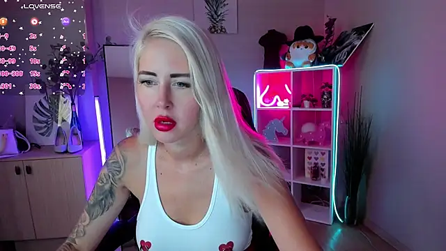 Snapshot of Mermaid_N chatting on July 17, 1:47 am Mermaid N online show from July 17, 1:47 am